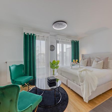 Cinema Moon Luxury - Gare 3Min - Proche Paris Lägenhet Massy  Exteriör bild